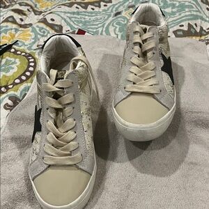 Vintage Havana Beige and Black Low-Top Sneakers